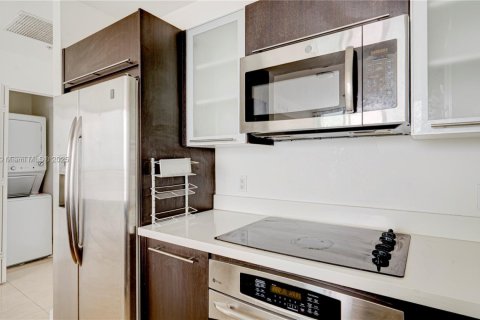 Купить кондоминиум в Майами, Флорида 2 спальни, 101.45м2, № 1962919 - фото 9