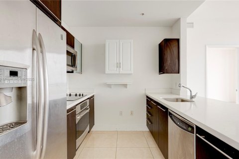 Купить кондоминиум в Майами, Флорида 2 спальни, 101.45м2, № 1962919 - фото 6