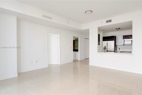 Купить кондоминиум в Майами, Флорида 2 спальни, 101.45м2, № 1962919 - фото 4