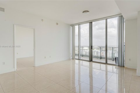 Купить кондоминиум в Майами, Флорида 2 спальни, 101.45м2, № 1962919 - фото 2