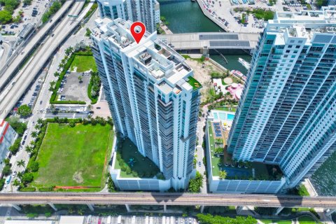 Купить кондоминиум в Майами, Флорида 2 спальни, 101.45м2, № 1962919 - фото 20