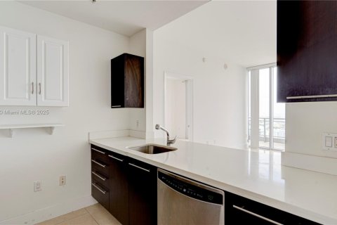 Купить кондоминиум в Майами, Флорида 2 спальни, 101.45м2, № 1962919 - фото 7