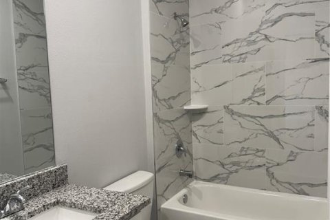 Apartamento en alquiler en Kissimmee, Florida, 3 dormitorios, 121.14 m2 № 1916095 - foto 6