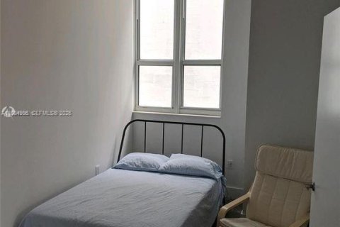 Condo in Miami, Florida, 2 bedrooms  № 2047308 - photo 20