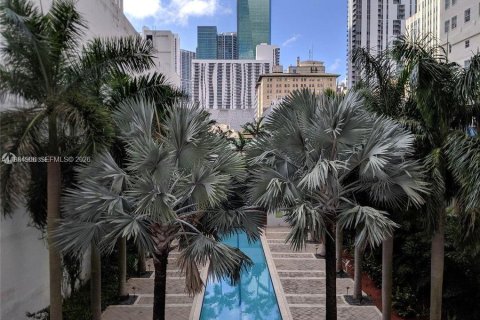 Condo in Miami, Florida, 2 bedrooms  № 2047308