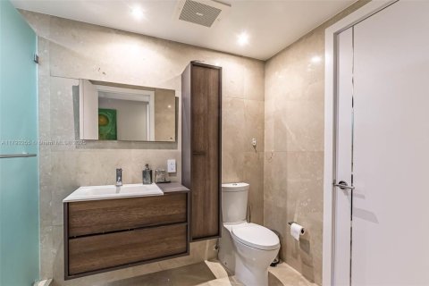 Copropriété à vendre à Miami, Floride: 3 chambres, 173.73 m2 № 1863949 - photo 15