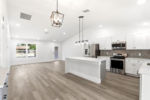 House in Cocoa, Florida 3 bedrooms, 130.53 sq.m. № 2129852 - photo 14