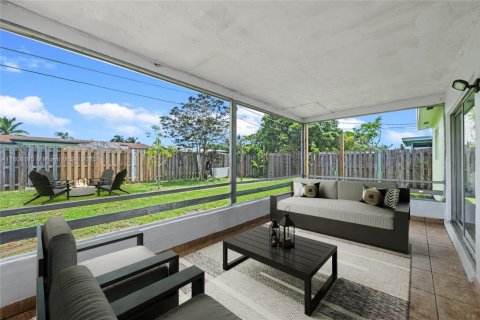 Купить виллу или дом в Санрайз, Флорида 2 спальни, 97.27м2, № 1940007 - фото 23