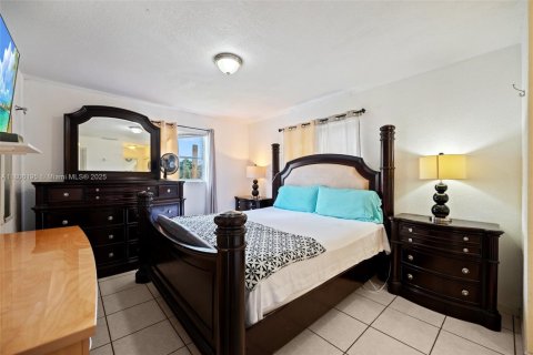 Купить виллу или дом в Санрайз, Флорида 2 спальни, 97.27м2, № 1940007 - фото 16