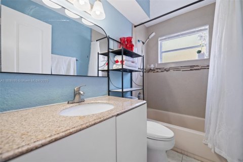 Купить виллу или дом в Санрайз, Флорида 2 спальни, 97.27м2, № 1940007 - фото 22