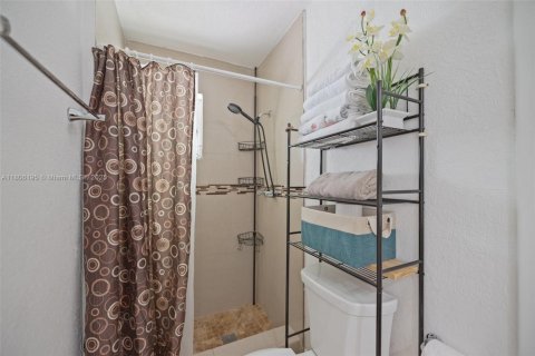 Купить виллу или дом в Санрайз, Флорида 2 спальни, 97.27м2, № 1940007 - фото 19