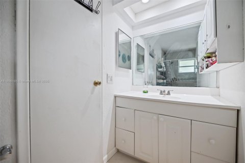 Купить виллу или дом в Санрайз, Флорида 2 спальни, 97.27м2, № 1940007 - фото 18