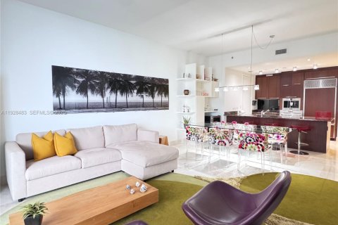Condo in Sunny Isles Beach, Florida, 3 bedrooms № 1991347 - photo 6