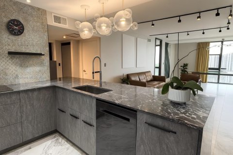 Copropriété à vendre à Aventura, Floride: 2 chambres, 121.98 m2 № 1822098 - photo 4