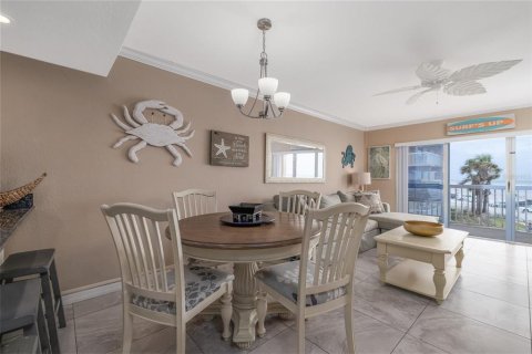 Condo in New Smyrna Beach, Florida, 2 bedrooms  № 1624706 - photo 5