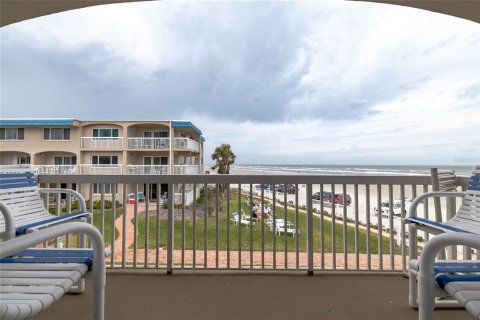 Condo in New Smyrna Beach, Florida, 2 bedrooms  № 1624706 - photo 23