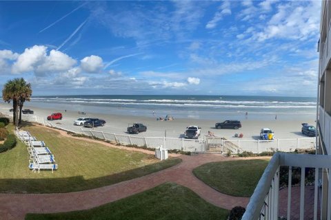Condo in New Smyrna Beach, Florida, 2 bedrooms  № 1624706 - photo 21