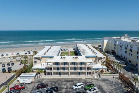 Condo in New Smyrna Beach, Florida, 2 bedrooms  № 1624706 - photo 30