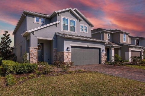 House in Kissimmee, Florida 4 bedrooms, 228.17 sq.m. № 2214318 - photo 2