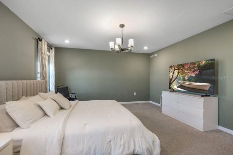House in Kissimmee, Florida 4 bedrooms, 228.17 sq.m. № 2214318 - photo 19