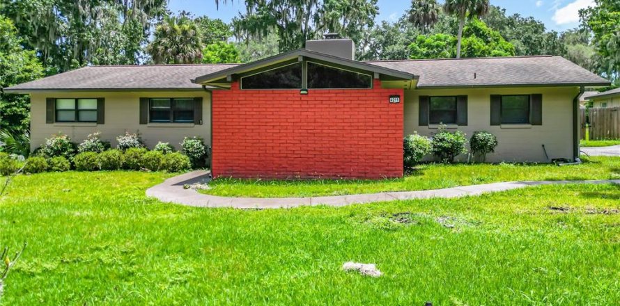 Casa en Ocala, Florida 3 dormitorios, 135.27 m2 № 1840081