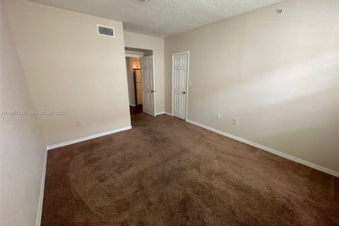 Condominio en alquiler en Pembroke Pines, Florida, 2 dormitorios, 104.98 m2 № 2011494 - foto 14
