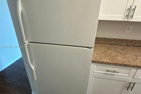 Condominio en alquiler en Pembroke Pines, Florida, 2 dormitorios, 104.98 m2 № 2011494 - foto 7