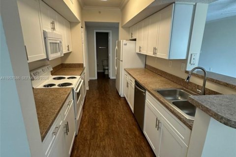 Condominio en alquiler en Pembroke Pines, Florida, 2 dormitorios, 104.98 m2 № 2011494 - foto 21