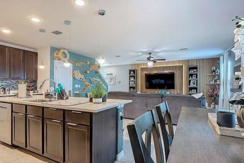 House in Kissimmee, Florida 4 bedrooms, 182.09 sq.m. № 1894366 - photo 25