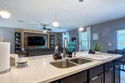 House in Kissimmee, Florida 4 bedrooms, 182.09 sq.m. № 1894366 - photo 21