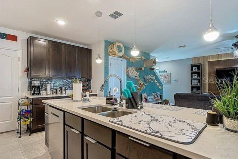 House in Kissimmee, Florida 4 bedrooms, 182.09 sq.m. № 1894366 - photo 22