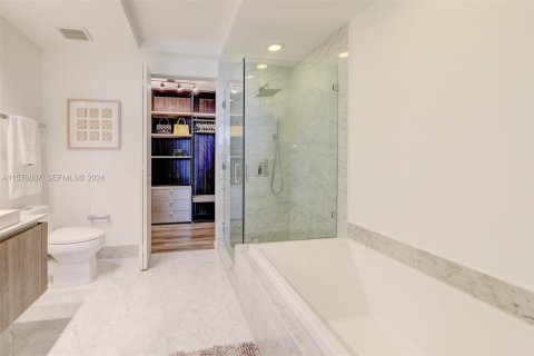 Condo in Miami, Florida, 3 bedrooms  № 2188584 - photo 9