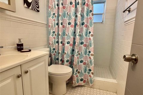 Copropriété à louer à Hollywood, Floride: 1 chambre, 69.86 m2 № 2074693 - photo 14