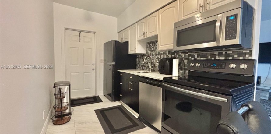 Condo à Hollywood, Floride, 1 chambre  № 2074693