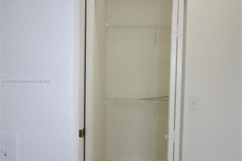 Townhouse in Homestead, Florida 3 bedrooms, 110.46 sq.m. № 1867052 - photo 10