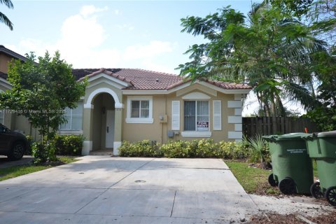 Townhouse in Homestead, Florida 3 bedrooms, 110.46 sq.m. № 1867052 - photo 3