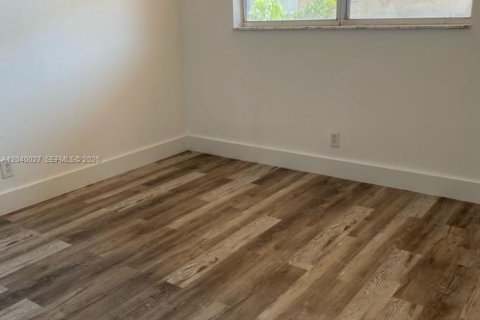 Condo in Plantation, Florida, 2 bedrooms  № 2086184 - photo 8