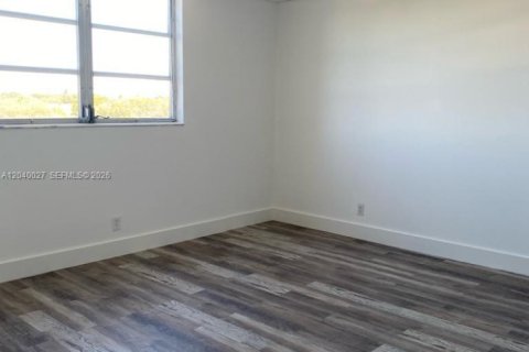 Condo in Plantation, Florida, 2 bedrooms  № 2086184 - photo 11