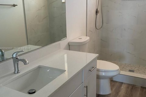 Condo in Plantation, Florida, 2 bedrooms  № 2086184 - photo 15