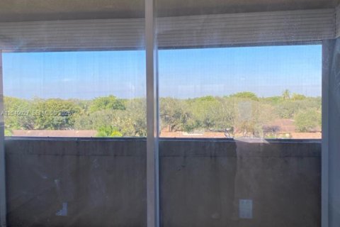 Condo in Plantation, Florida, 2 bedrooms  № 2086184 - photo 7