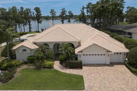 Villa ou maison à Land O' Lakes, Floride 4 chambres, 323.76 m2 № 2094294
