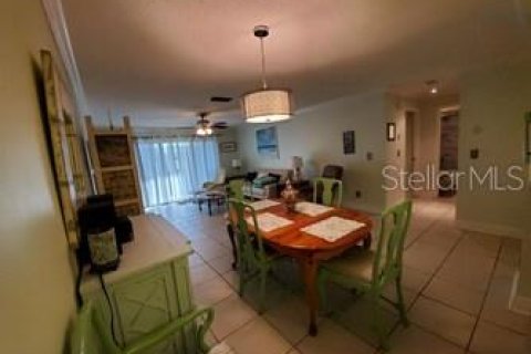 Condo in Ormond Beach, Florida, 2 bedrooms  № 2388247 - photo 2