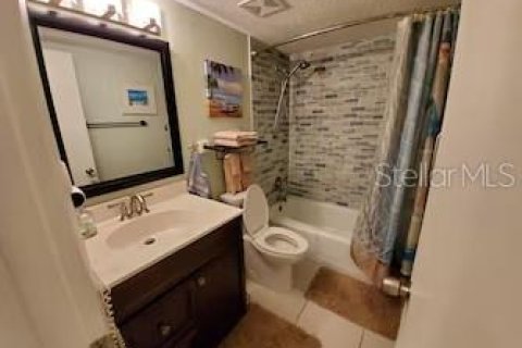 Condo in Ormond Beach, Florida, 2 bedrooms  № 2388247 - photo 25