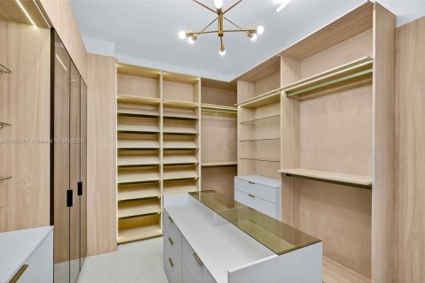 Villa ou maison à vendre à Miami Beach, Floride: 5 chambres, 348.38 m2 № 1965771 - photo 23