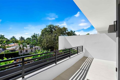 Villa ou maison à vendre à Miami Beach, Floride: 5 chambres, 348.38 m2 № 1965771 - photo 28