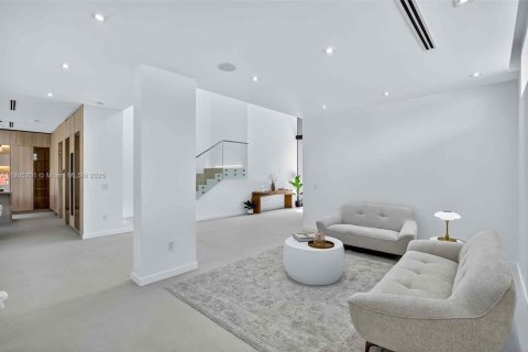 Villa ou maison à vendre à Miami Beach, Floride: 5 chambres, 348.38 m2 № 1965771 - photo 6