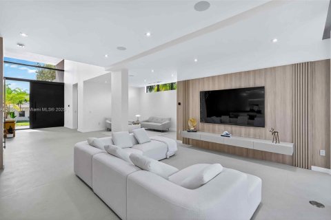 Villa ou maison à vendre à Miami Beach, Floride: 5 chambres, 348.38 m2 № 1965771 - photo 5