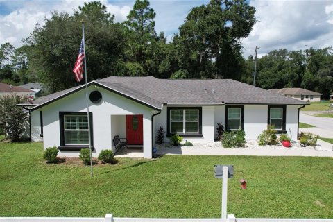 House in Summerfield, Florida 3 bedrooms, 112.78 sq.m. № 2358092