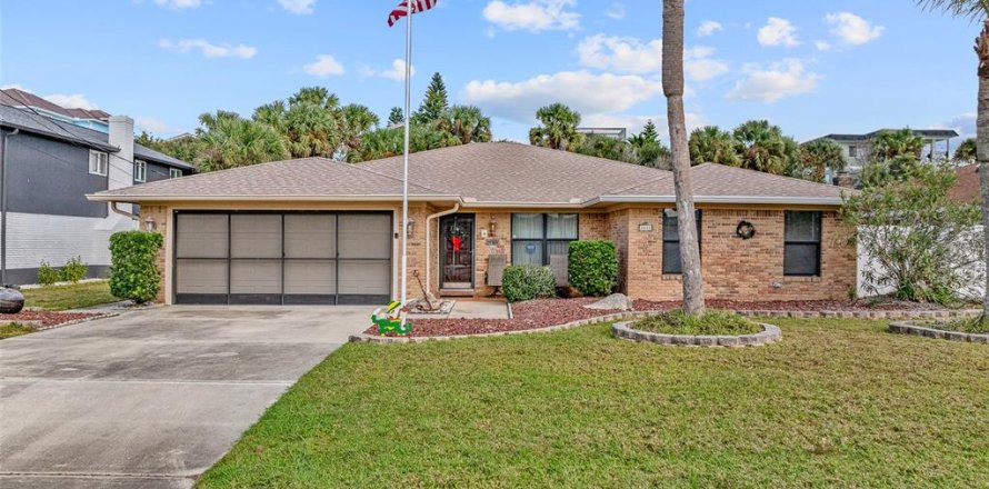 House in Flagler Beach, Florida 3 bedrooms, 202.62 sq.m. № 2213488