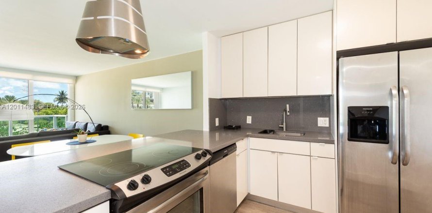 Condo à Sunny Isles Beach, Floride, 1 chambre  № 2075193